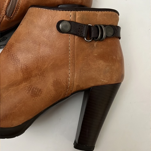 V-Italia Sonia 1113 Light Brown Leather Ankle Boots. Women’s Size 8. - Picture 4 of 14